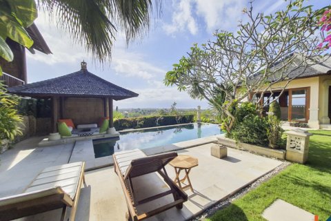 3 bedrooms Villa in South Kuta, Badung, Indonesia No. 10671