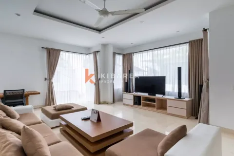 3 bedrooms Villa in Ungasan, Badung, Indonesia No. 12806 4
