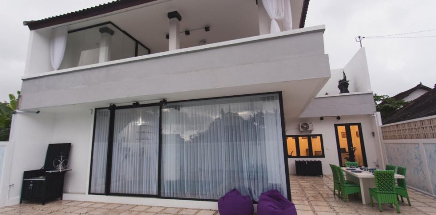 3 bedrooms Villa in Mengwi, Badung, Indonesia No. 11562