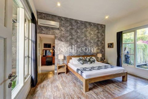 4 bedrooms Villa in Kerobokan, Badung, Indonesia No. 390 10