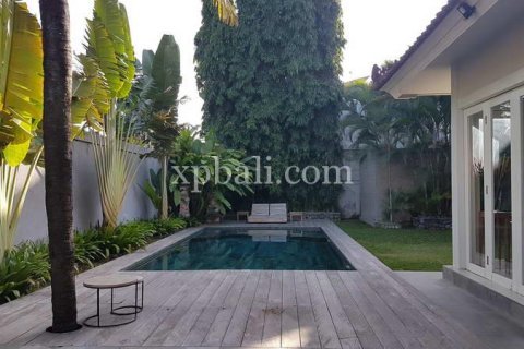 4 bedrooms Villa in Kerobokan, Badung, Indonesia No. 390 5