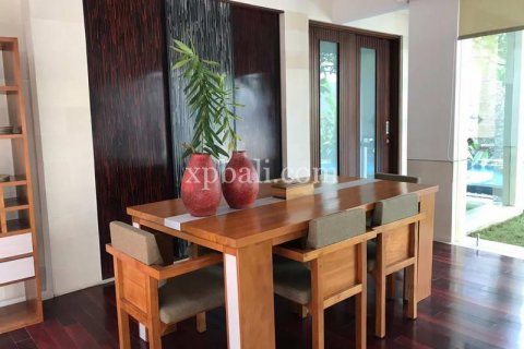 2 bedrooms Villa in Jimbaran, Badung, Indonesia No. 388 4