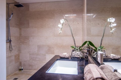 Вилла с 4 спальнями в Canggu, Бадунг, Индонезия № 1213 14