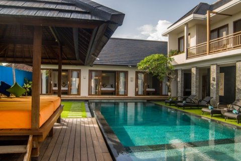 Вилла с 4 спальнями в Canggu, Бадунг, Индонезия № 1213 1