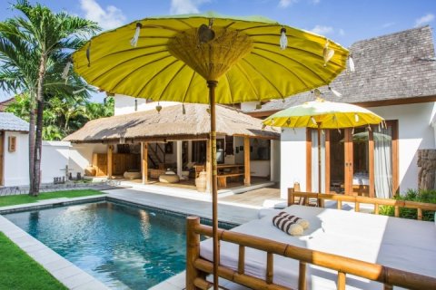 2 bedrooms Villa in Seminyak, Badung, Indonesia No. 1466 2