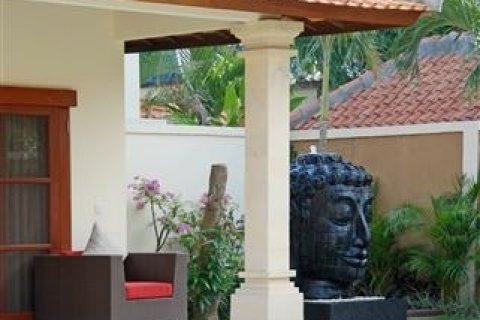 4 bedrooms Villa in Seminyak, Badung, Indonesia No. 947 12
