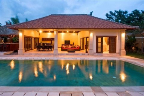 4 bedrooms Villa in Seminyak, Badung, Indonesia No. 947 8