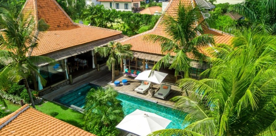 Вилла с 5 спальнями в Canggu, Бадунг, Индонезия № 941