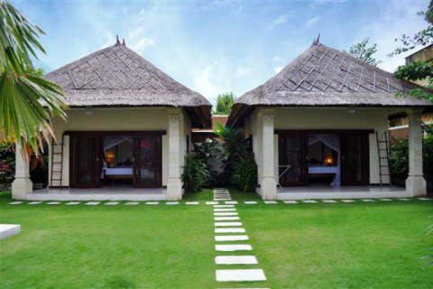4 bedrooms Villa in Seminyak, Badung, Indonesia No. 946 5