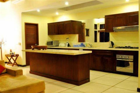 4 bedrooms Villa in Seminyak, Badung, Indonesia No. 946 11