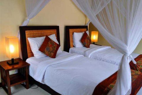 4 bedrooms Villa in Seminyak, Badung, Indonesia No. 946 9