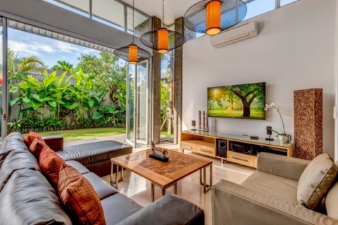 2 bedrooms Villa in Seminyak, Badung, Indonesia No. 1388 8