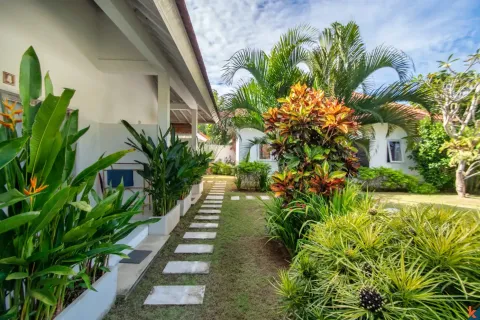 6 bedrooms Villa in Ungasan, Badung, Indonesia No. 10588 7