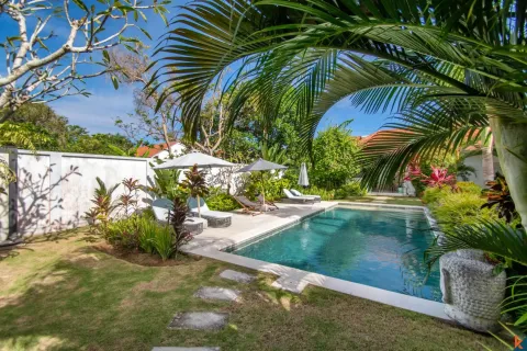 6 bedrooms Villa in Ungasan, Badung, Indonesia No. 10588 9