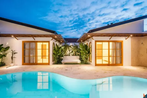 3 bedrooms Villa in Tibubeneng, Badung, Indonesia No. 10591 4