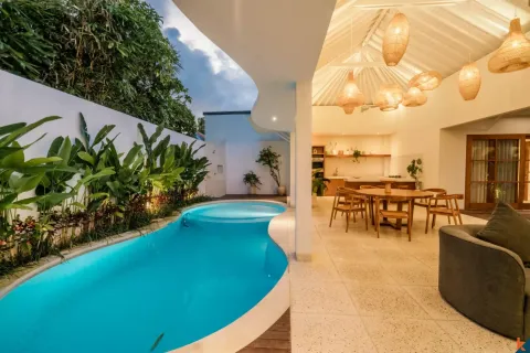 3 bedrooms Villa in Tibubeneng, Badung, Indonesia No. 10589 3