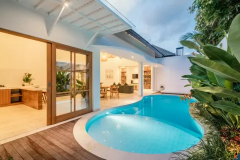 3 bedrooms Villa in Tibubeneng, Badung, Indonesia No. 10589 2
