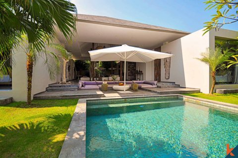3 bedrooms Villa in Tibubeneng, Badung, Indonesia No. 10593