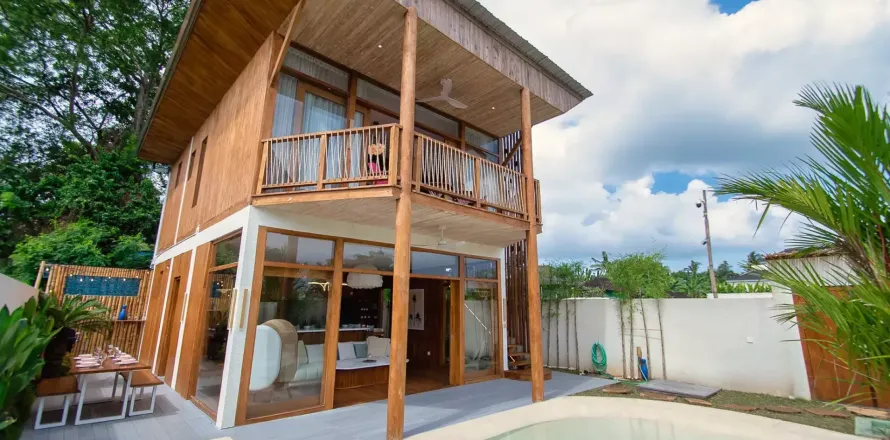 3 bedrooms Villa in Kediri, Indonesia No. 10590