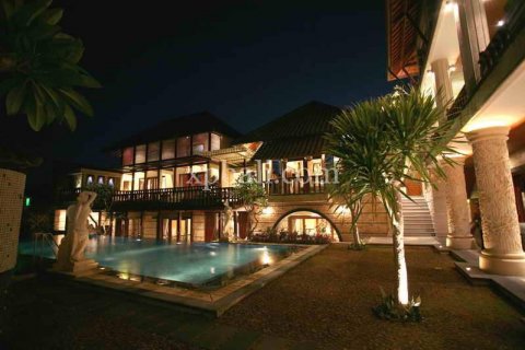 8 bedrooms Villa in Nusa Dua, Badung, Indonesia No. 307