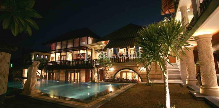 Вилла с 8 спальнями в Nusa Dua, Бадунг, Индонезия № 307