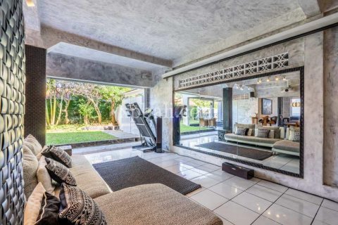 6 bedrooms Villa in Nusa Dua, Badung, Indonesia No. 309