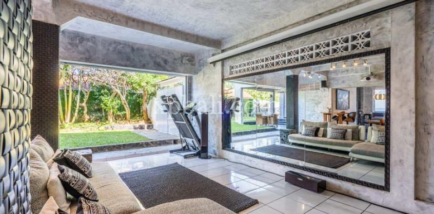 6 bedrooms Villa in Nusa Dua, Badung, Indonesia No. 309