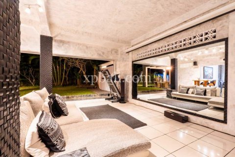 6 bedrooms Villa in Nusa Dua, Badung, Indonesia No. 309 25