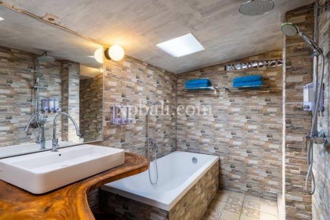 6 bedrooms Villa in Nusa Dua, Badung, Indonesia No. 309 14