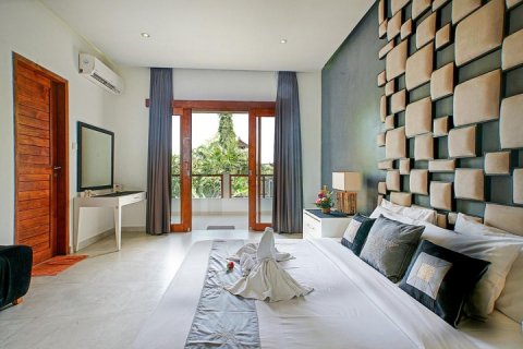 3 bedrooms Villa in Seminyak, Badung, Indonesia No. 1667 4