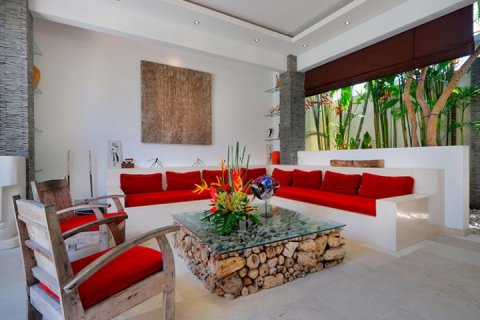 3 bedrooms Villa in Seminyak, Badung, Indonesia No. 1665 5