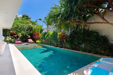 3 bedrooms Villa in Seminyak, Badung, Indonesia No. 1665 2