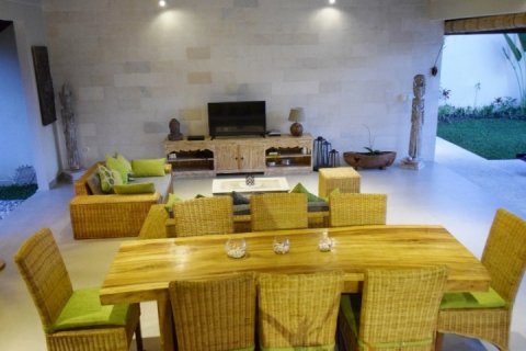 2 bedrooms Villa in Canggu, Badung, Indonesia No. 1669 4