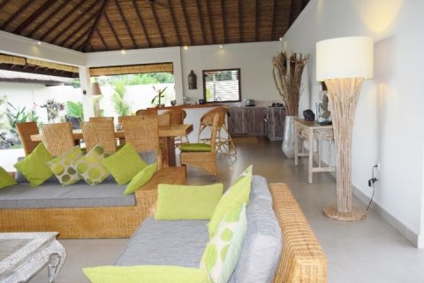 2 bedrooms Villa in Canggu, Badung, Indonesia No. 1669 10