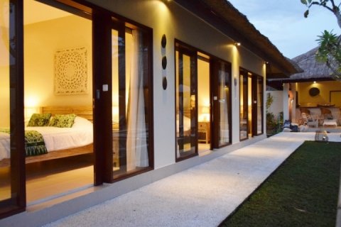 2 bedrooms Villa in Canggu, Badung, Indonesia No. 1669 2