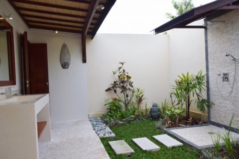 2 bedrooms Villa in Canggu, Badung, Indonesia No. 1669 16