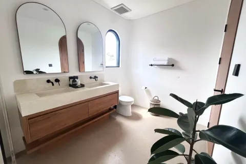 4 bedrooms Villa in Munggu, Mengwi, Badung, Indonesia No. 10954 12
