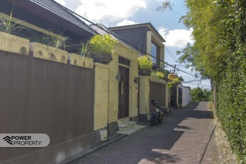 3 bedrooms Villa in Kerobokan, Badung, Indonesia No. 7624 10