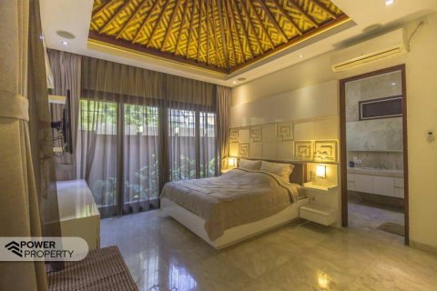 3 bedrooms Villa in Kerobokan, Badung, Indonesia No. 7624 30