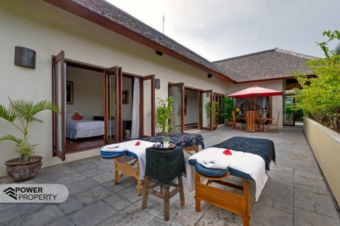 5 bedrooms Villa in Seminyak, Badung, Indonesia No. 7622 6
