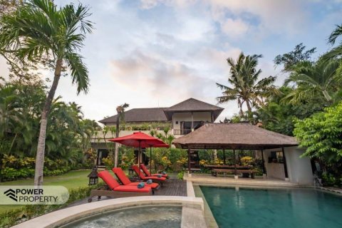 5 bedrooms Villa in Seminyak, Badung, Indonesia No. 7622 24