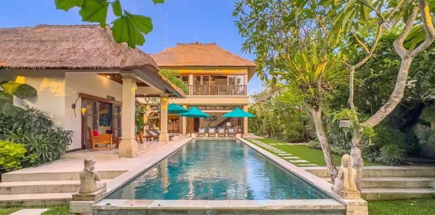 Вилла с 4 спальнями в Seminyak, Бадунг, Индонезия № 13616