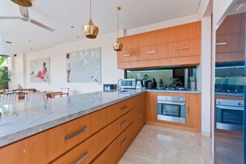 Вилла с 3 спальнями в Легиан, Kuta, Бадунг, Индонезия № 1374 8