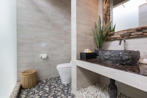 4 bedrooms Villa in South Kuta, Badung, Indonesia No. 1373 19