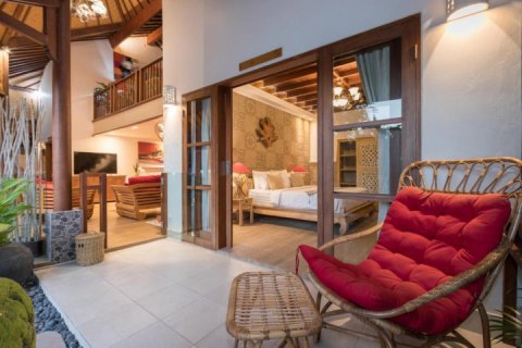 4 bedrooms Villa in South Kuta, Badung, Indonesia No. 1373 4