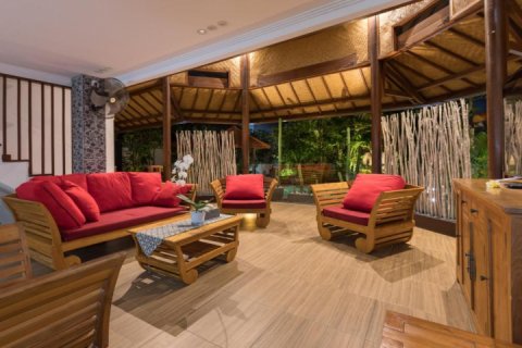 4 bedrooms Villa in South Kuta, Badung, Indonesia No. 1373 9