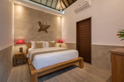 4 bedrooms Villa in South Kuta, Badung, Indonesia No. 1373 12
