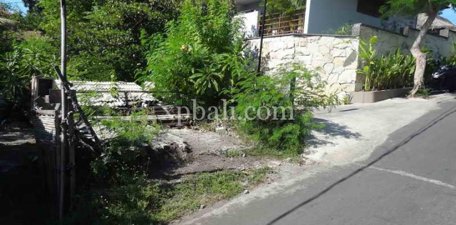 375m2 Land in South Kuta, Badung, Indonesia No. 7933