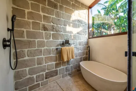 4 bedrooms Villa in Tibubeneng, Badung, Indonesia No. 10147 25