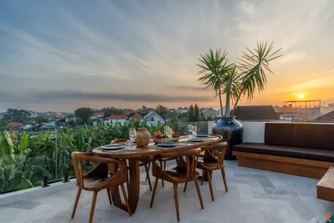4 bedrooms Villa in Tibubeneng, Badung, Indonesia No. 10147 4
